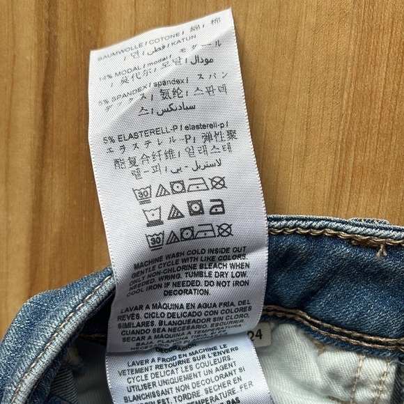 Guess Power Stretch Skinny Jeans - Picture 8 of 8